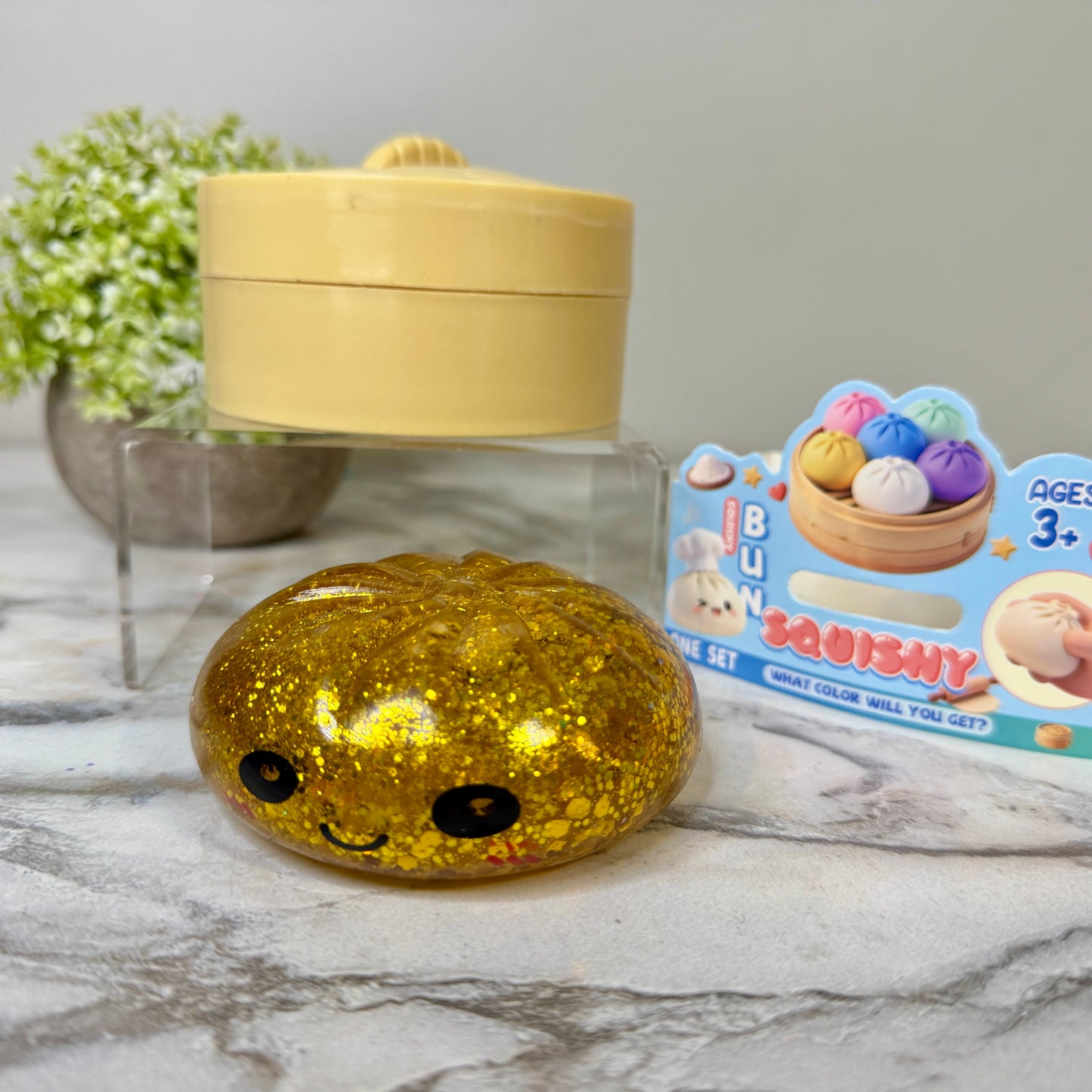 Squishy Toy - Viral Dumpling, Slow Rise Glitter - Gold
