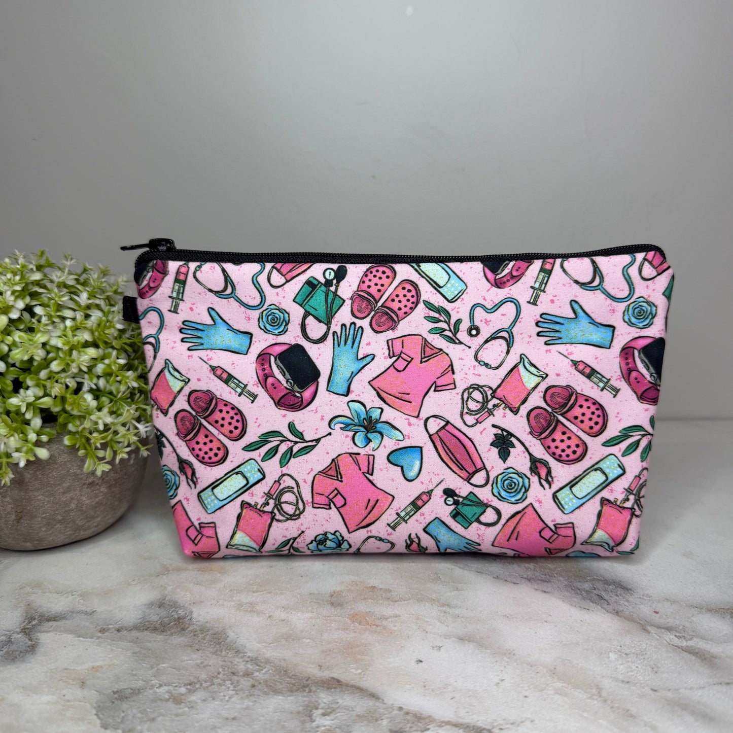 Pouch - Nurse Pink